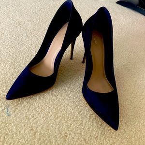 Aldo blue suede pumps